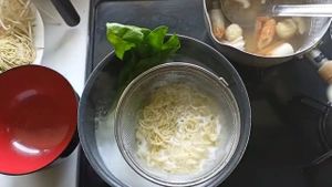 noodles boiling